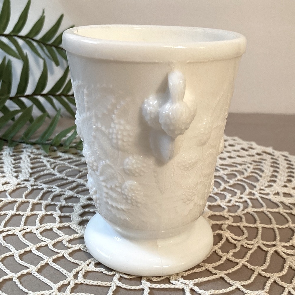 Vintage Milk Glass Berry Vase - Picture 9 of 14